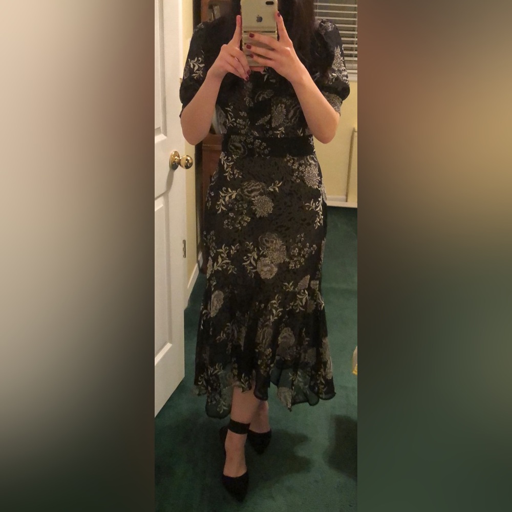 Puffer Sleeve Midi Dress - Picture 2 of 4